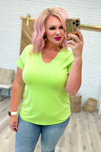 V-Neck Slim Short Sleeve Top in Lime