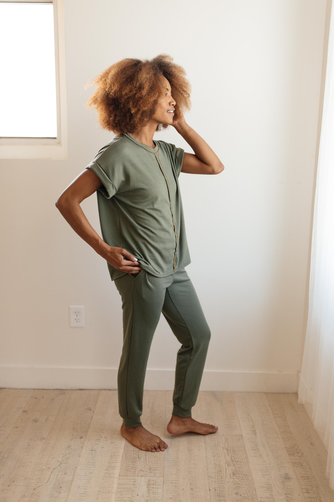 Luxurious Loungewear Joggers In Olive