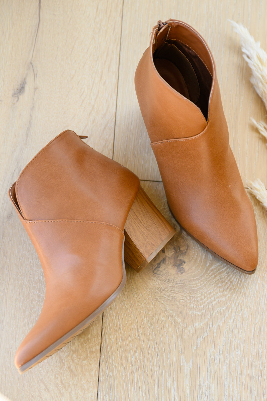 No Doubt Notched Ankle Boots In Brown