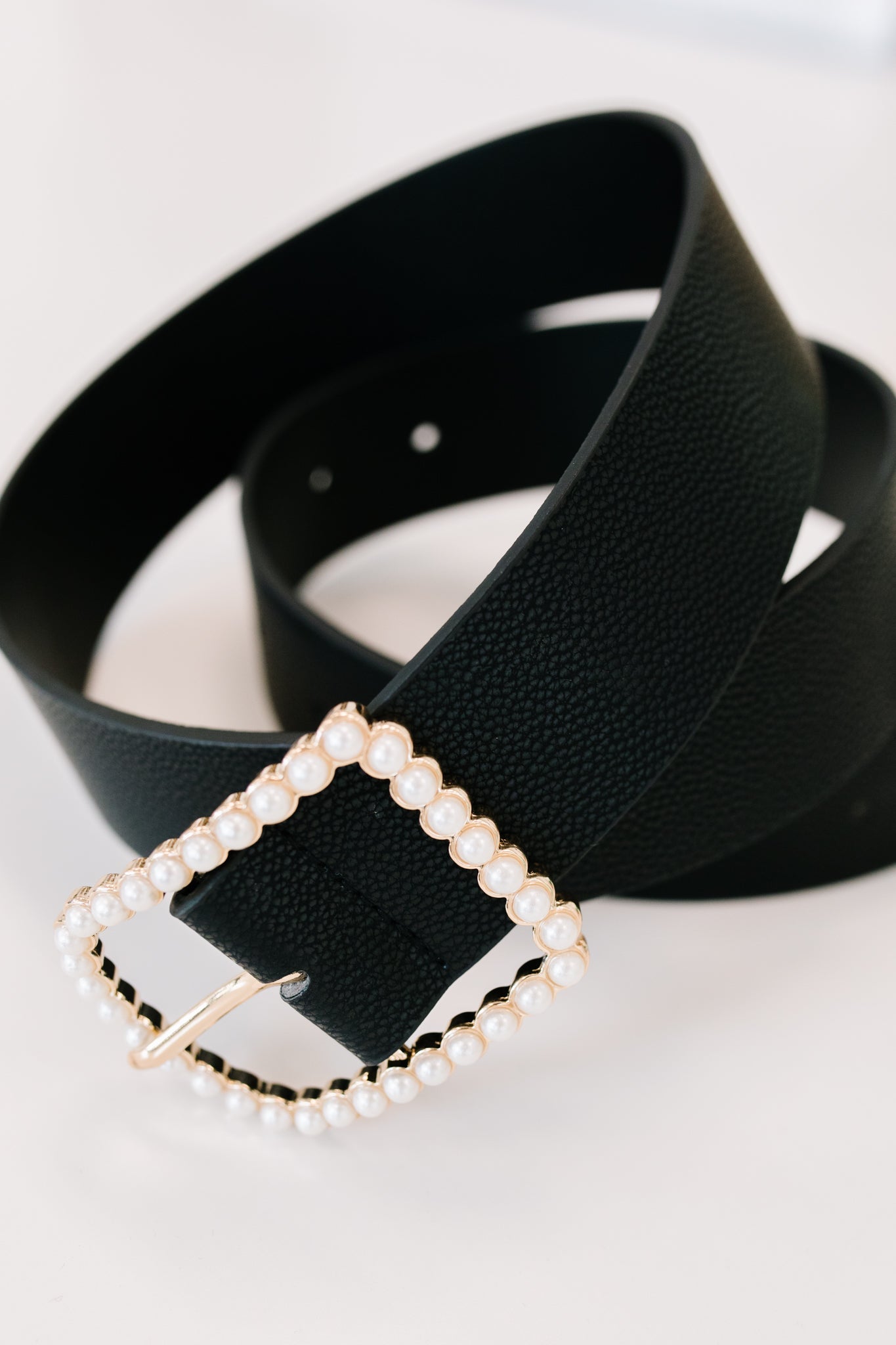 Pearl Buckle Belt