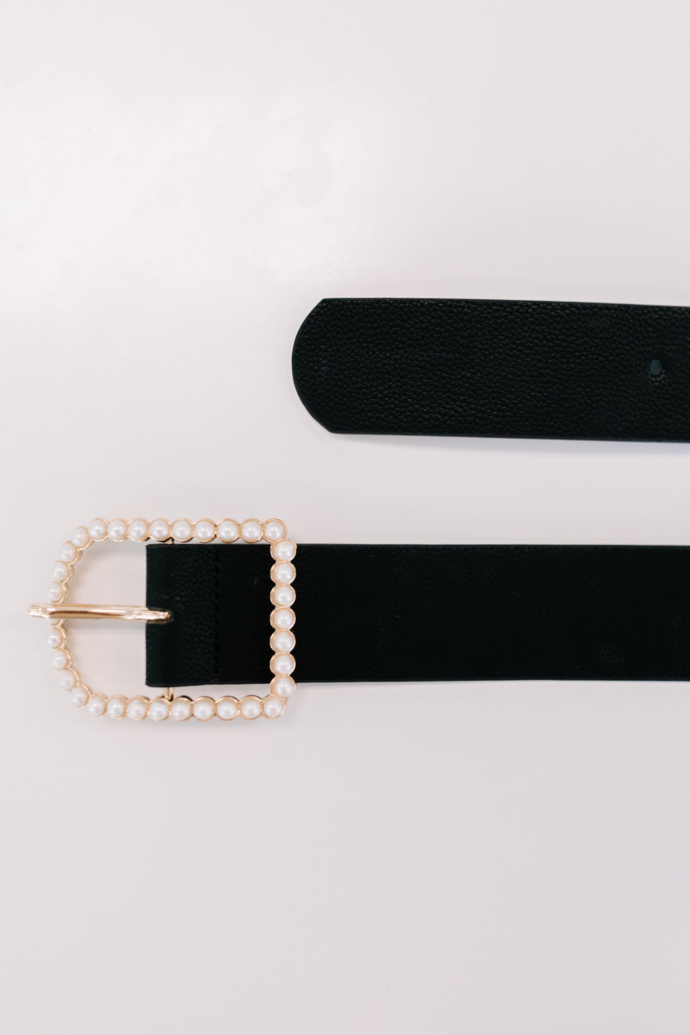 Pearl Buckle Belt