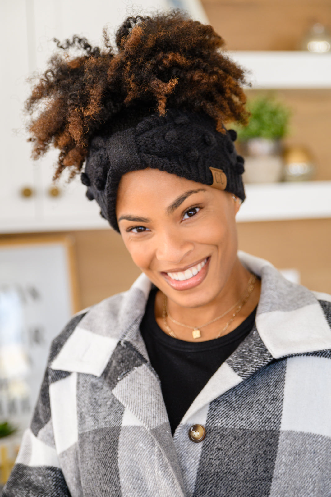 Pom Knit Headwrap In Black