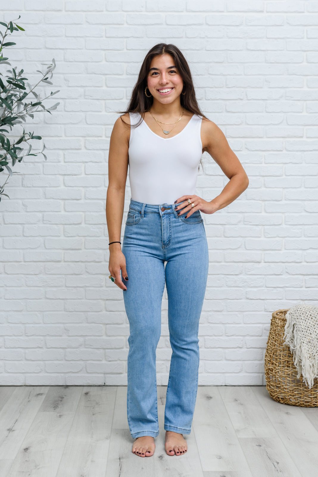 Rylee 90s High Rise Straight Leg Jeans