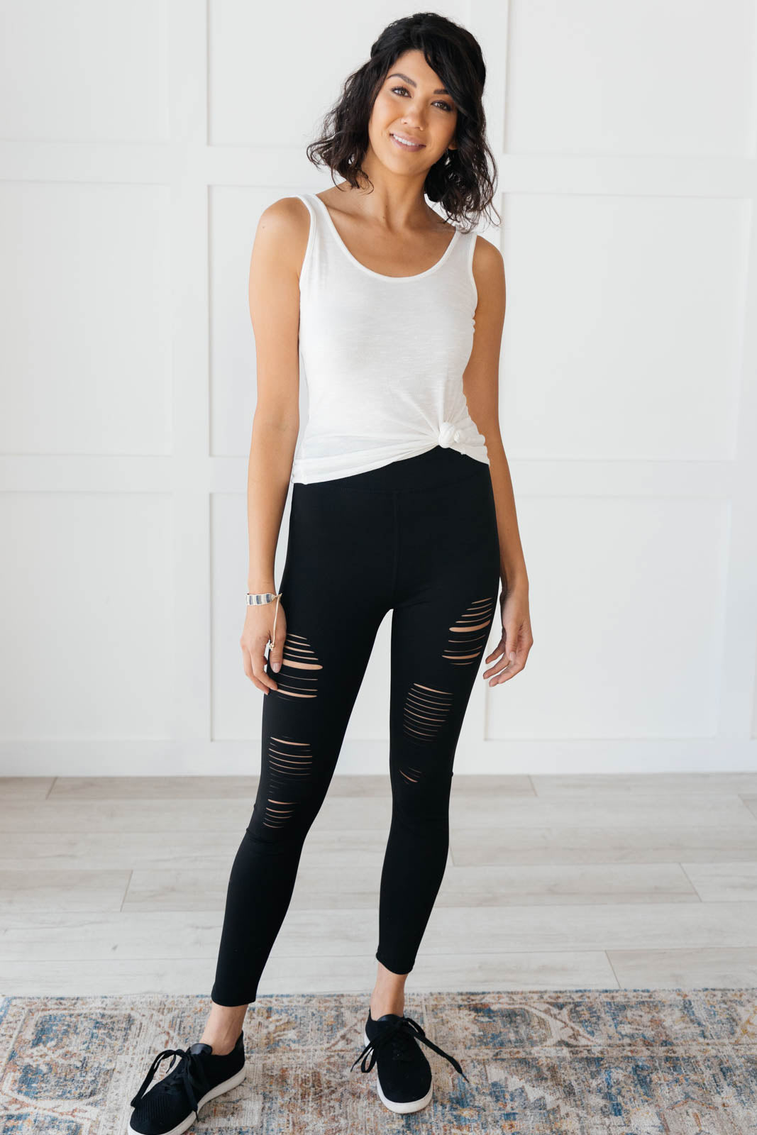 Show Off Distressed Leggings