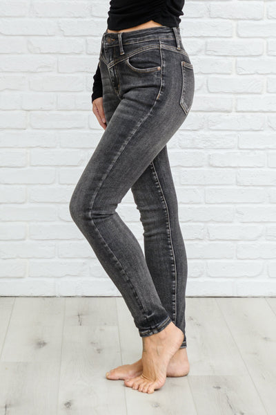 Tabitha Front Yoke Skinny Black Wash Jeans