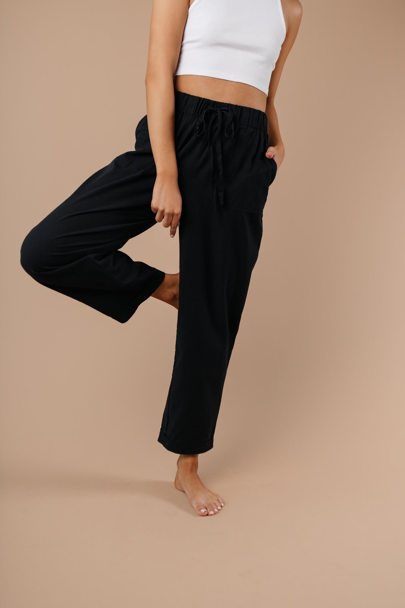 Transitions Cropped Pants In Black